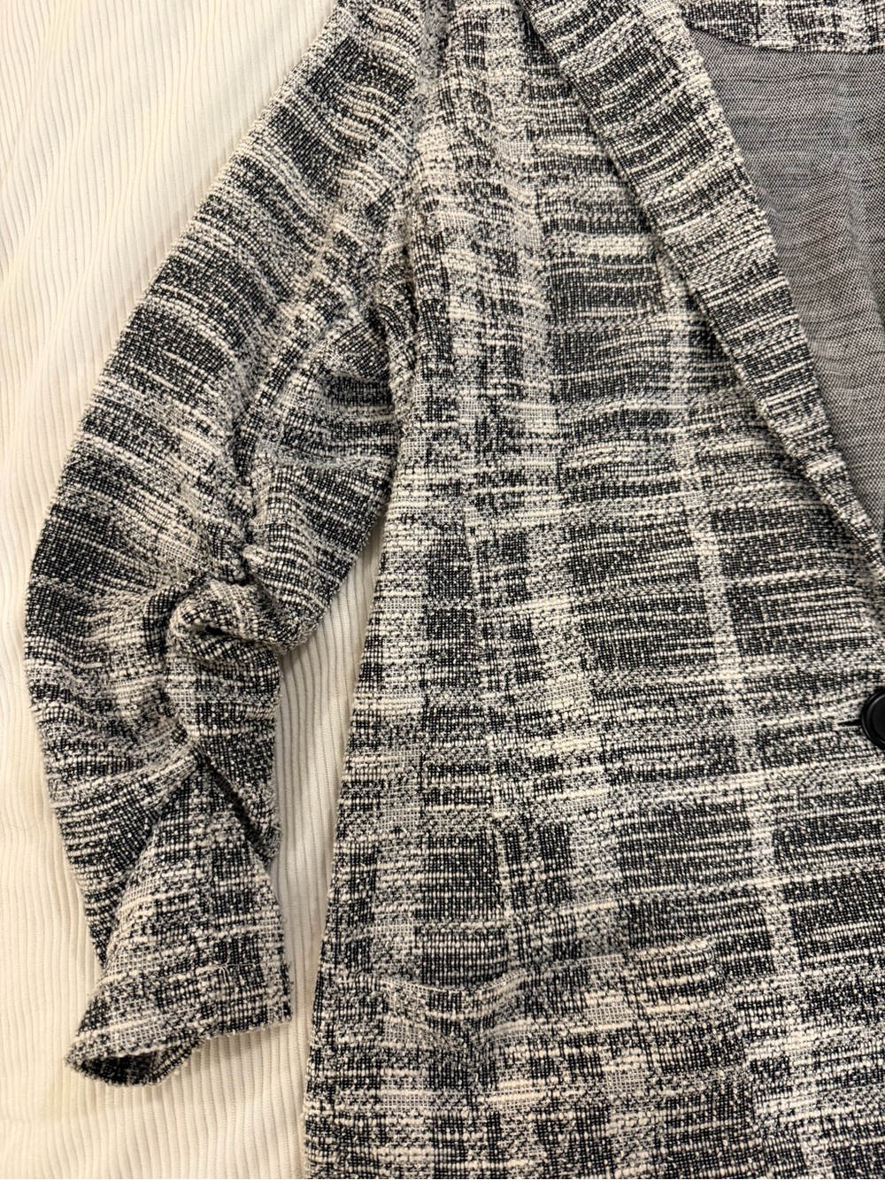 Max Studio Women's Large Gray Black Textured Knit Blazer Jacket Ruched Sleeves - Picture 6 of 9